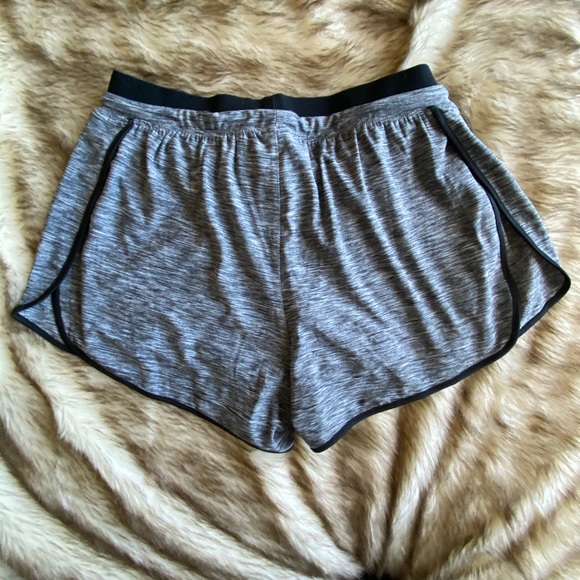 NWOT RIBoom Running Shorts - Picture 4 of 5